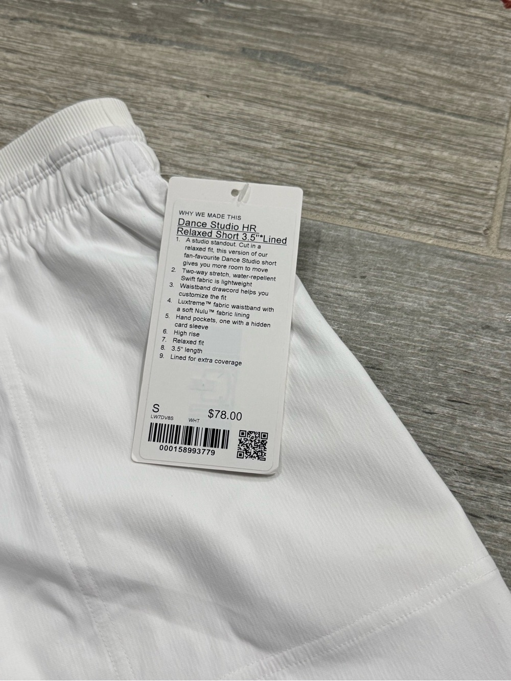 New Lululemon Dance Studio High-Rise Shorts 3.5" WHITE Sz: SMALL NWT Athletic - Picture 3 of 6